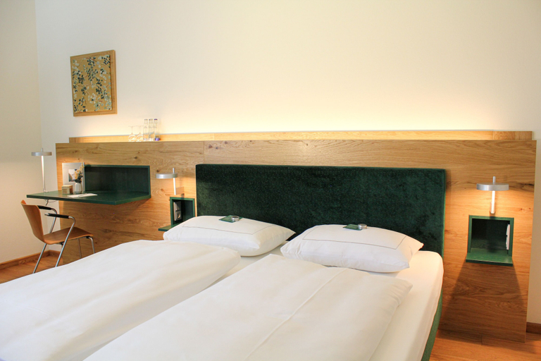 Bedroom 3, Schloss Hohenkammer, Freising