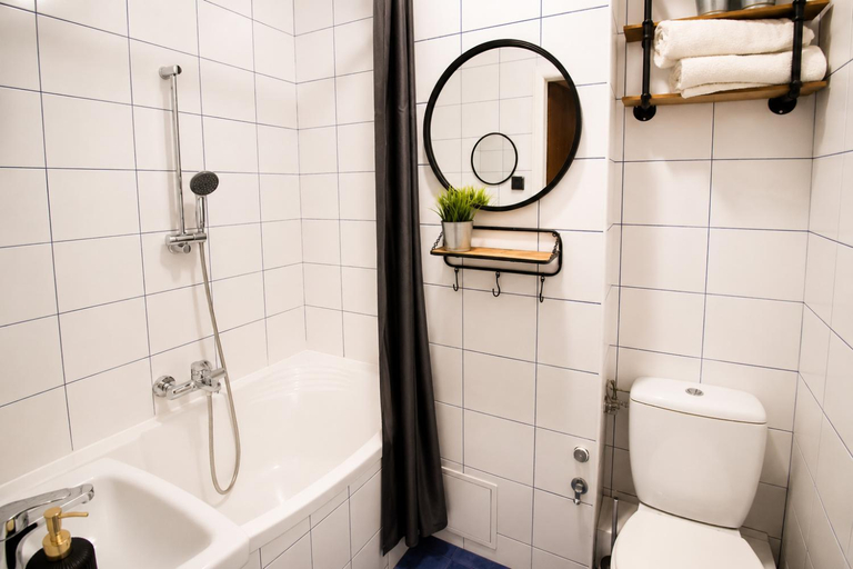 Bathroom 2, PiotrApartments V, Warsaw