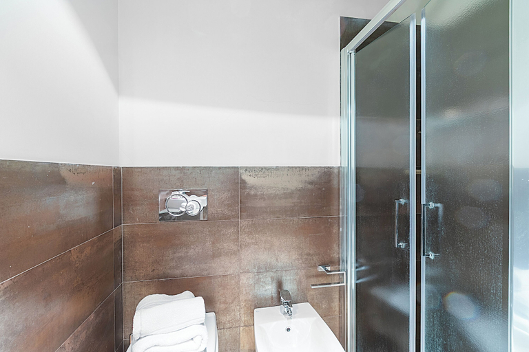 Bathroom 3, Appartamento La Picozza, Torino