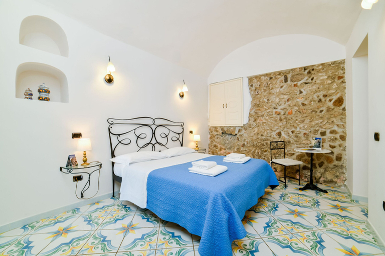 Room 5, Estate4home - La Terrazza di Rosa, Salerno