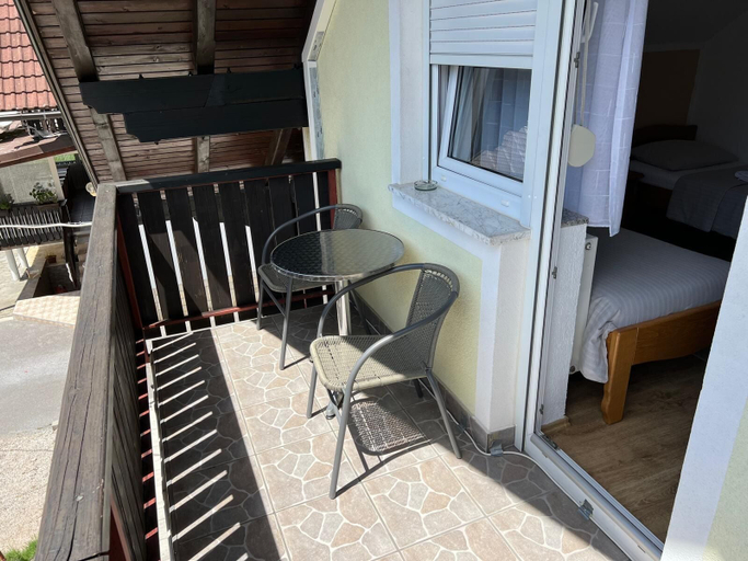 Outdoor dining 2, House Kajfes, Plitvička Jezera