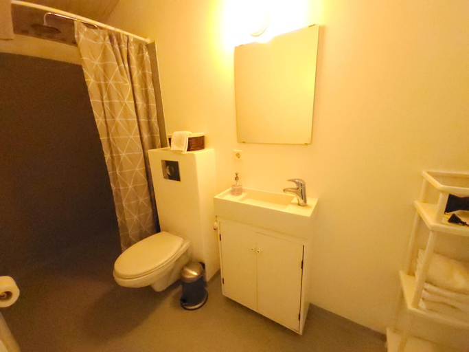 Bathroom, Kaldbakur Guesthouse, Rangárvallahreppur