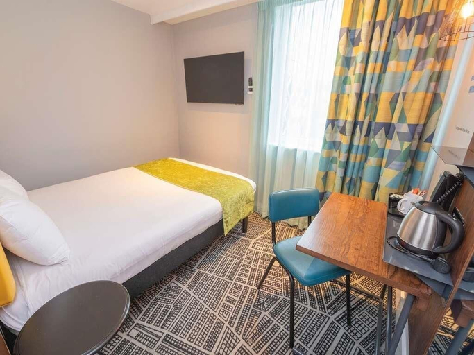 Bedroom 4, ibis Styles Leeds Centre Arena, Leeds