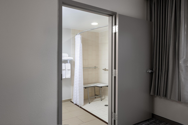 Bathroom 4, Hyatt Place San Antonio - Riverwalk, Bexar
