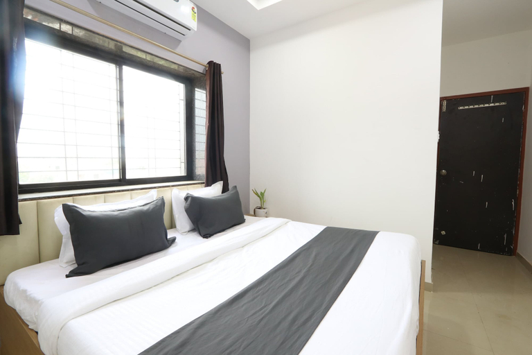 Room 4, Hotel NS Premium, Nagpur