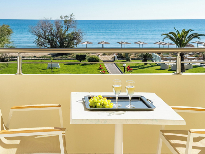 Outdoor dining 5, GK Beach Hotel, Crete