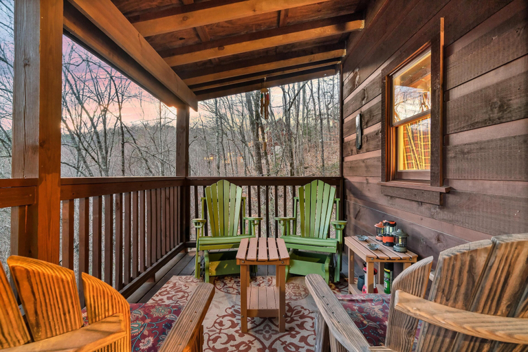 Property grounds 4, Whisper Ridge, Sevier