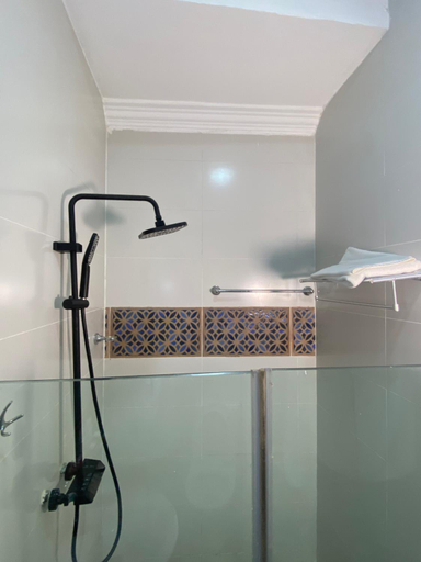 Bathroom 4, Apartment79, Ikeja