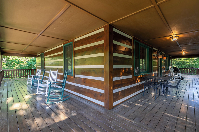 Interior 3, A Family Tradition, Watauga