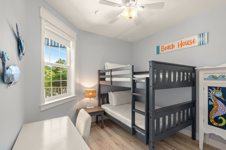 Room 2, 30a Getaway 3 Bedroom Condo, Walton