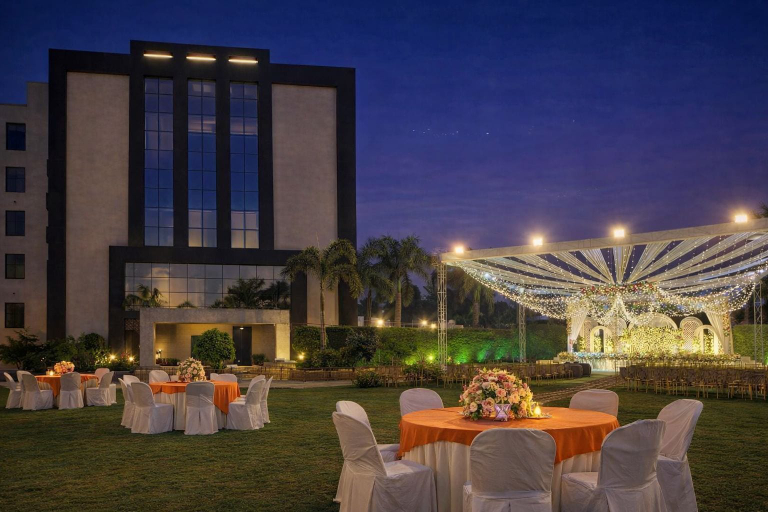 Food & Drinks, Landmark Rewa AM Hotel Kollection, Rewa