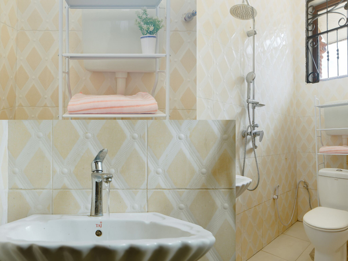 Bathroom 2, Cozy Tanzania, Kinondoni