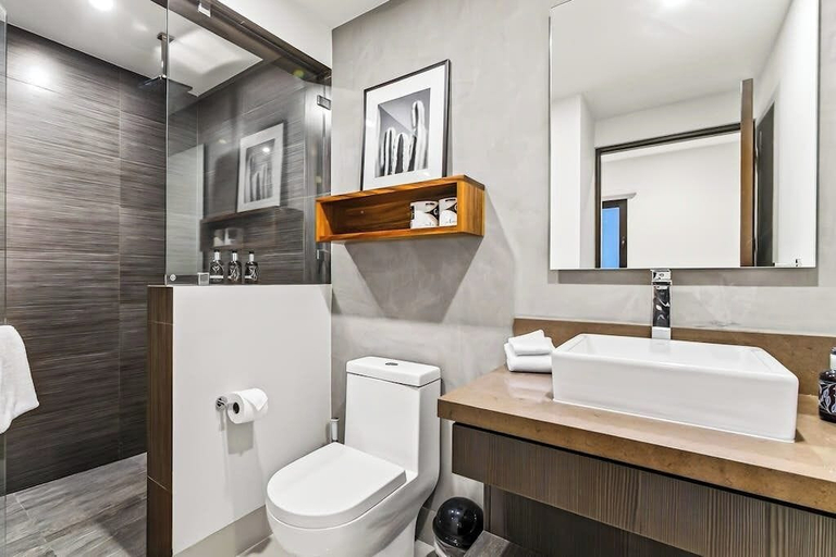Bathroom 3, Modern Apartment With Ocean View, Pool, Patio, Tennis & Gym, La Paz