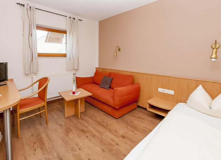 Bedroom 4, Hotel Bett & Fruhstuck, Groß-Gerau