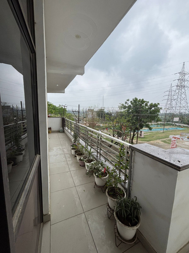 Property grounds 5, Hindon Hotel, Ghaziabad