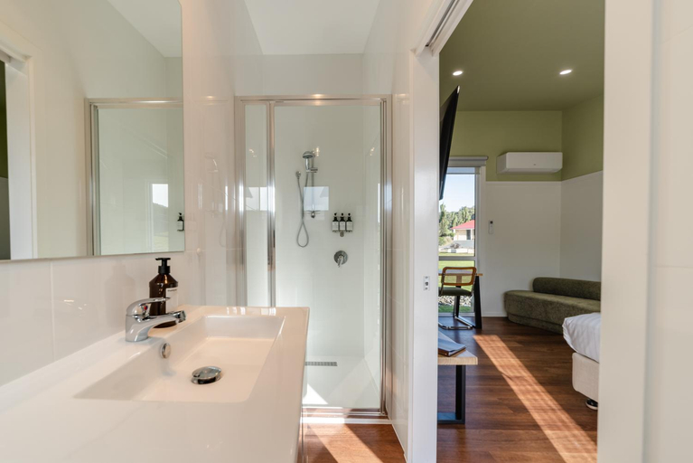Bathroom 4, Amadiya Port Arthur Villas, Tasman