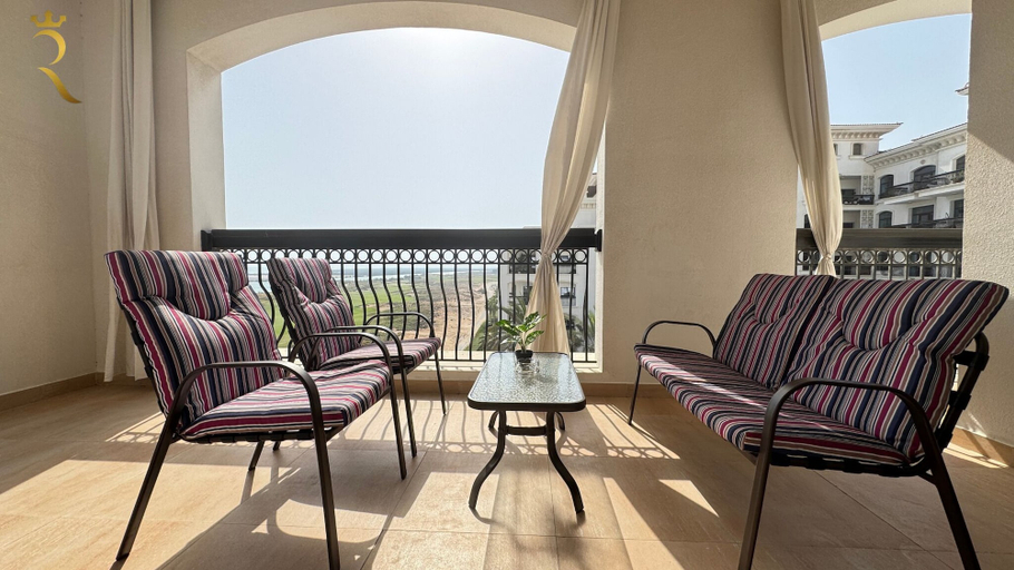 Terrace/patio, Ansam Building Apartments by RHH, Yas Island
