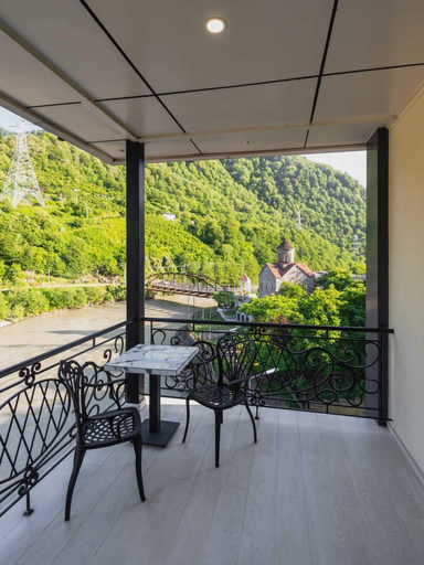 Outdoor dining, Riverside Hotel & Restaurant Adjara, Batumi
