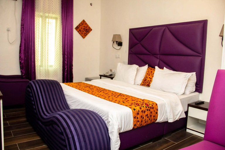 Room 3, Boveeri Pavilion & Suites, Eket