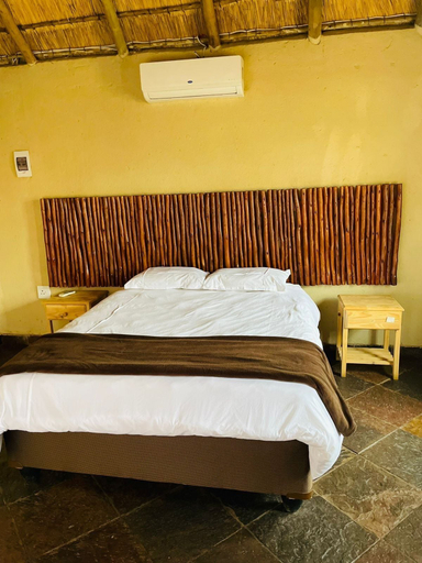 Room 2, Xisakeni Lodge and Transfers, Ehlanzeni