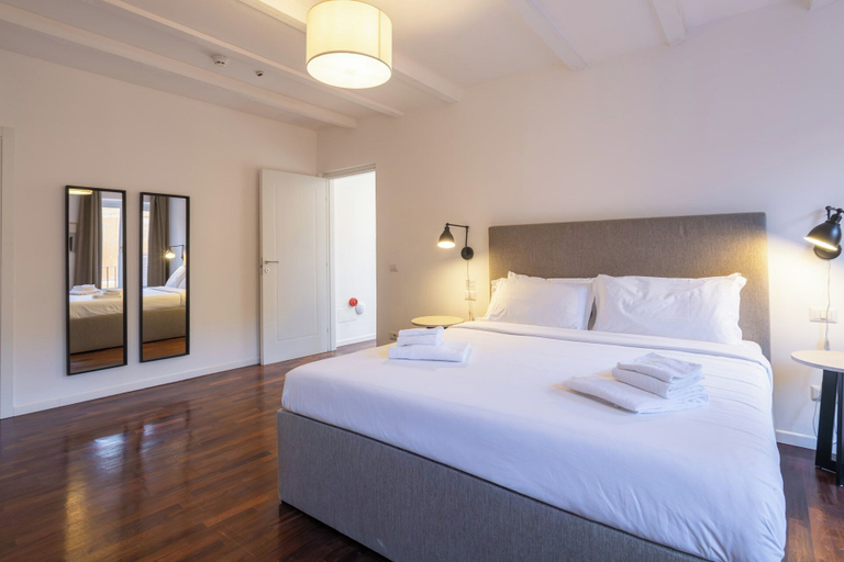 Bedroom 2, Palazzo Taverna Apartments, Rome