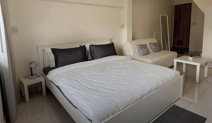 Room 5, Prime Silom, Bang Rak