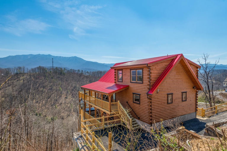 Exterior 5, Smoky's Grand View, Sevier