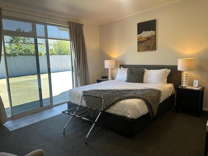 Room 5, Two Tree Motel & Lodge, Marlborough