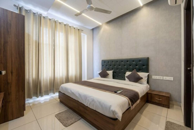 Room 4, Hotel Amaltas Nayagaon By OTABoostup, Sahibzada Ajit Singh Nagar