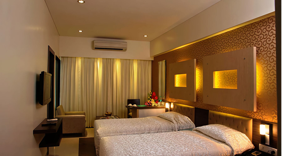 Room 5, HOTEL MUMBAI HOUSE THANE, Thane