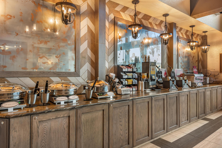 Food & Drinks 5, Best Western Plus Silver Saddle Inn, Larimer