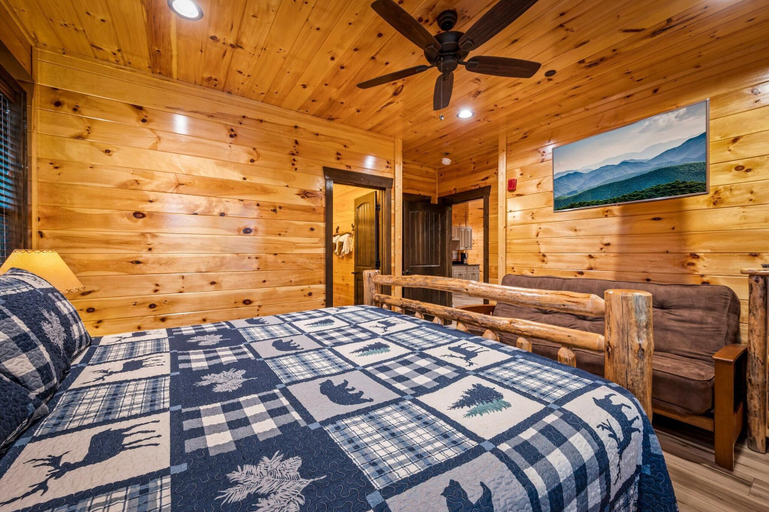 Room 2, Greystone Retreat, Sevier