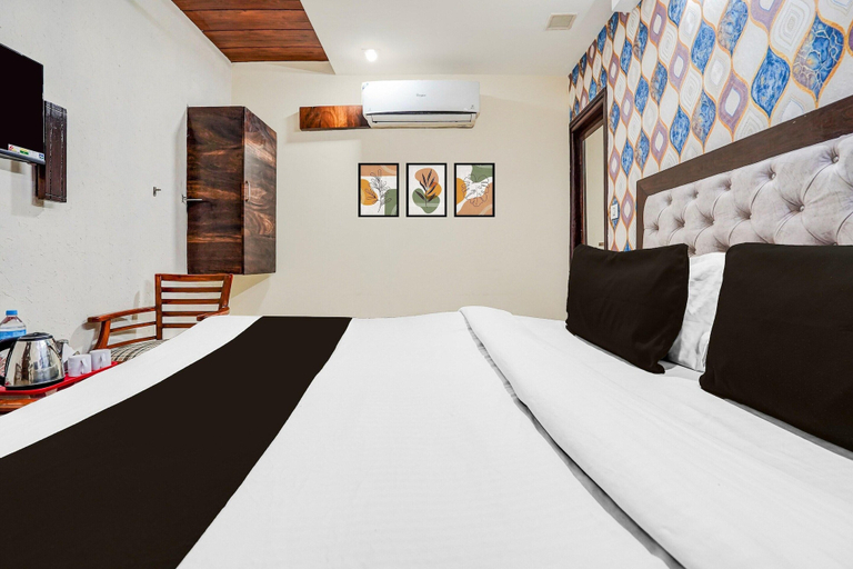 Room 3, Deluxezirakpur Patiala Road, Sahibzada Ajit Singh Nagar