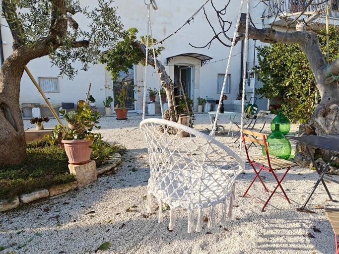 Others 4, Masseria Casino Ciomme, Bari