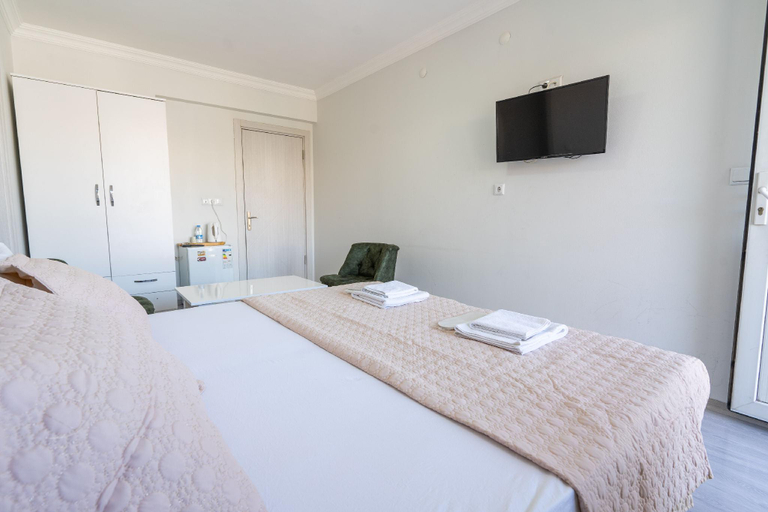 Bedroom 4, Yasam Otel, Buca