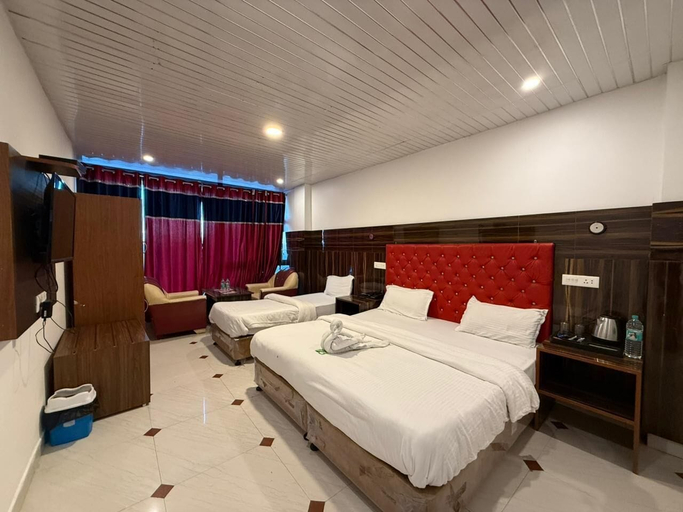 Others 3, Hotel Valley View, Tehri Garhwal