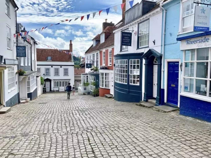 Exterior, Lymington 1-bed Apt, Sleeps 3 With Parking, Hampshire