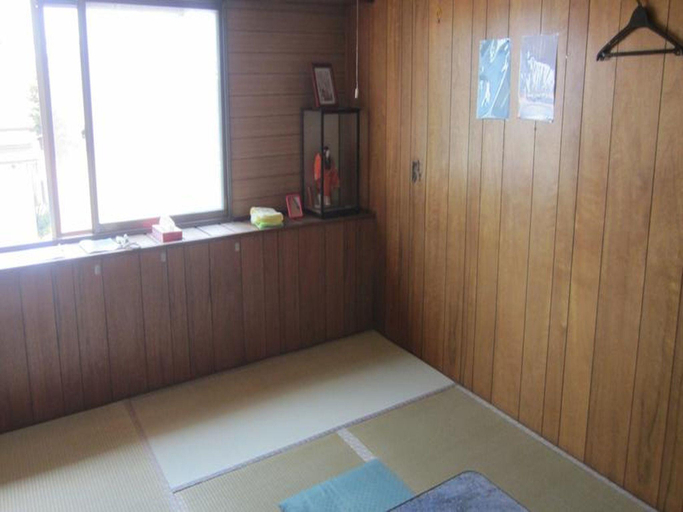 Bathroom 5, Hakodate Guesthouse, Hakodate