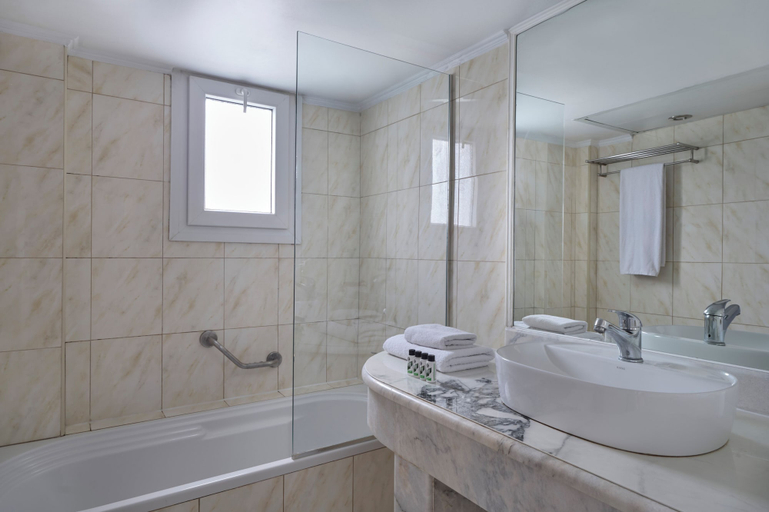 Bathroom 5, Ariti Grand Hotel Corfu, Ionian Islands
