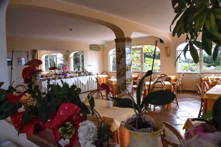 Food & Drinks 5, Hotel Belvedere, Latina