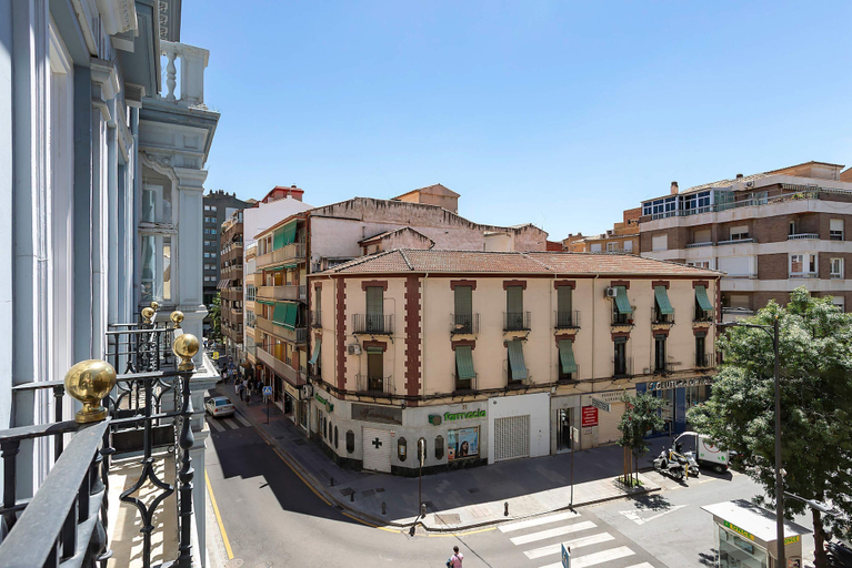 Room 5, Charming 1bedroom Apt in Granada San Anton 201, Granada