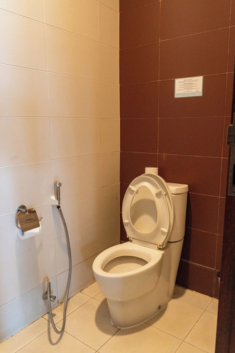 Bathroom 4, Jasmine Cozy Villa 3 BR Heated Pool and Billiard, Bandung