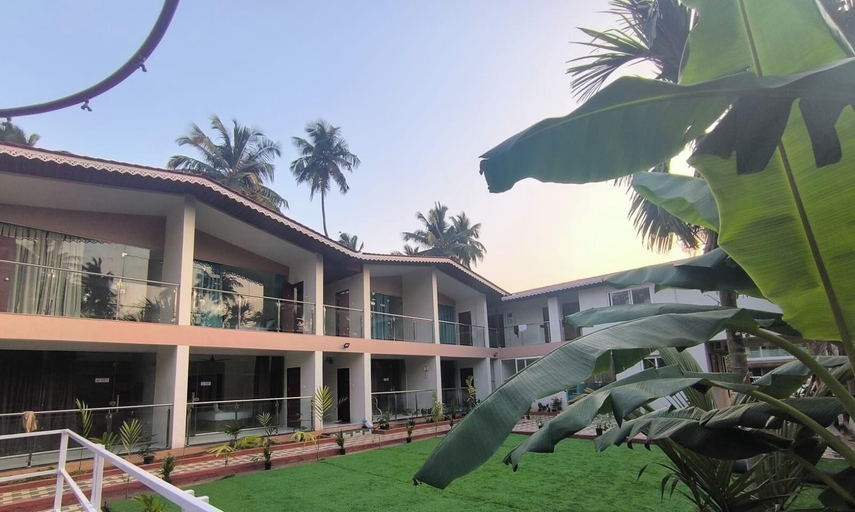 Property grounds, Lexis Inn Beach Resort, Raigarh