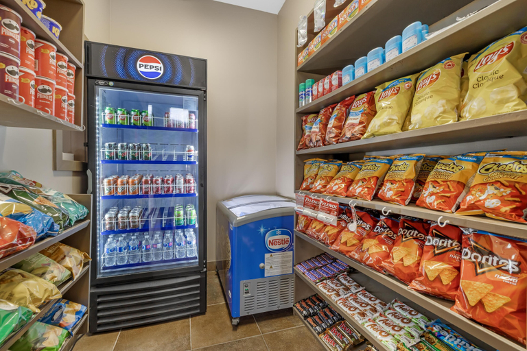 Food & Drinks 5, Best Western Estevan Inn & Suites, Division No. 1