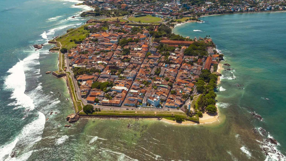 Others 2, Caritas Rest, Galle Four Gravets