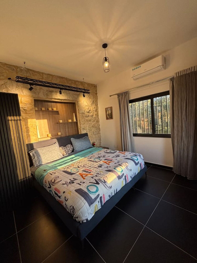 Room 3, Alali s Guesthouse With tub, Batroun