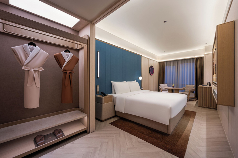 Room 3, Crystal Hotel Qingdao Taidong St., Qingdao