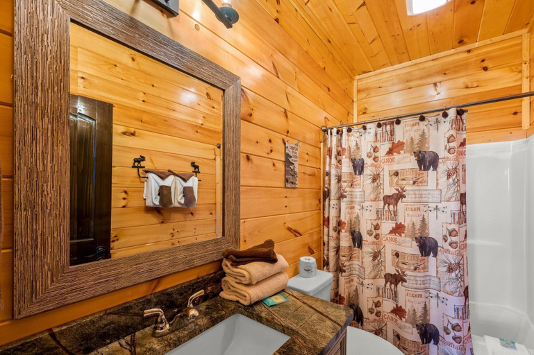 Bathroom 3, Greystone Retreat, Sevier