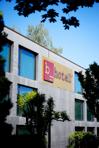 Exterior & Views 2, b_smart hotel Widnau, Rheintal