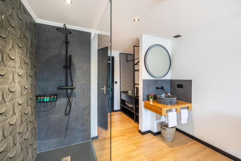 Bathroom 3, Hotel Rheingerbe, Stein